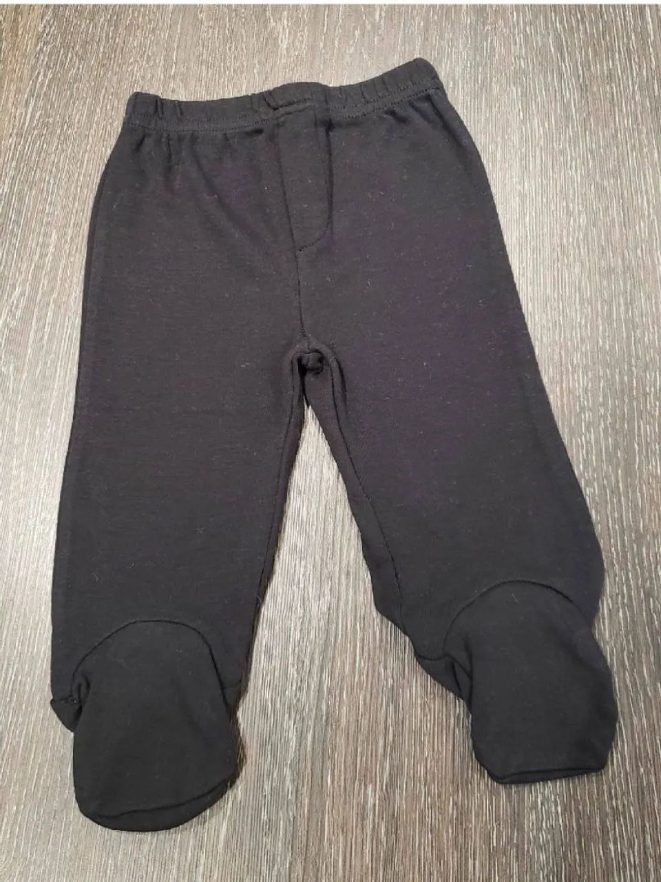 calça para bebê com pezinho preta - Foto 3