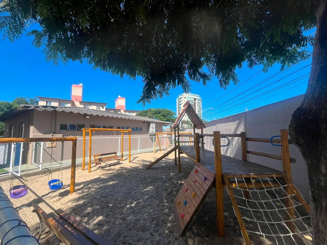 Alguel Em morada de Laranjeiras <br>Condomínio incluso<br>Contato * - Foto 2