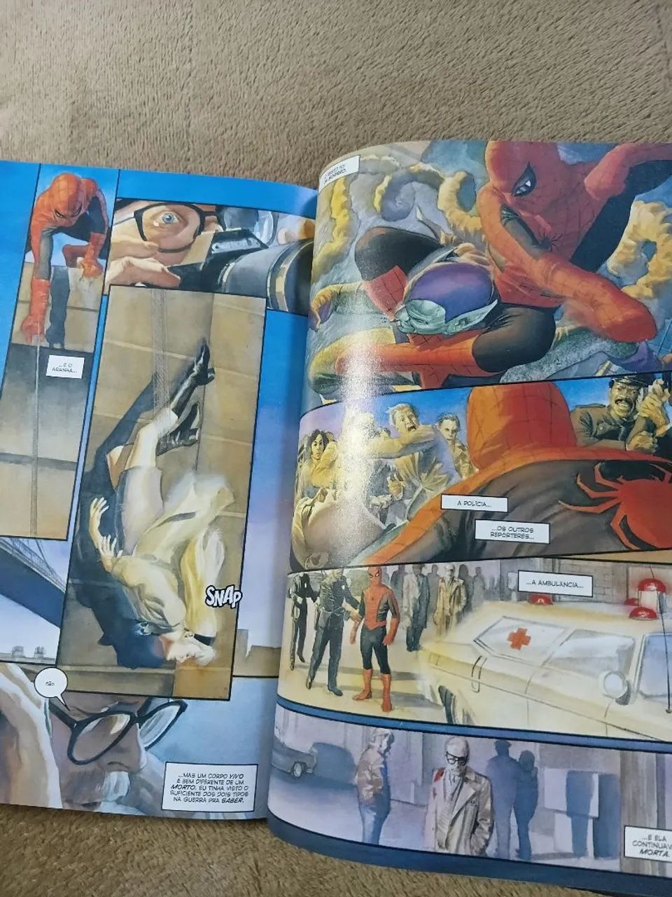 HQ Marvels capa dura  - Foto 3