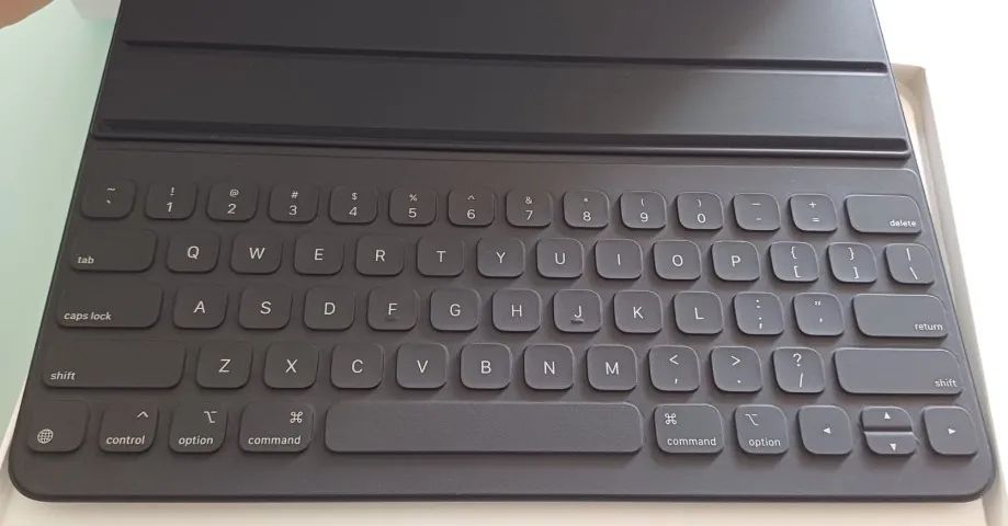 iPad Smart Keyboard ブラック teclado-magic-keyboard-para-