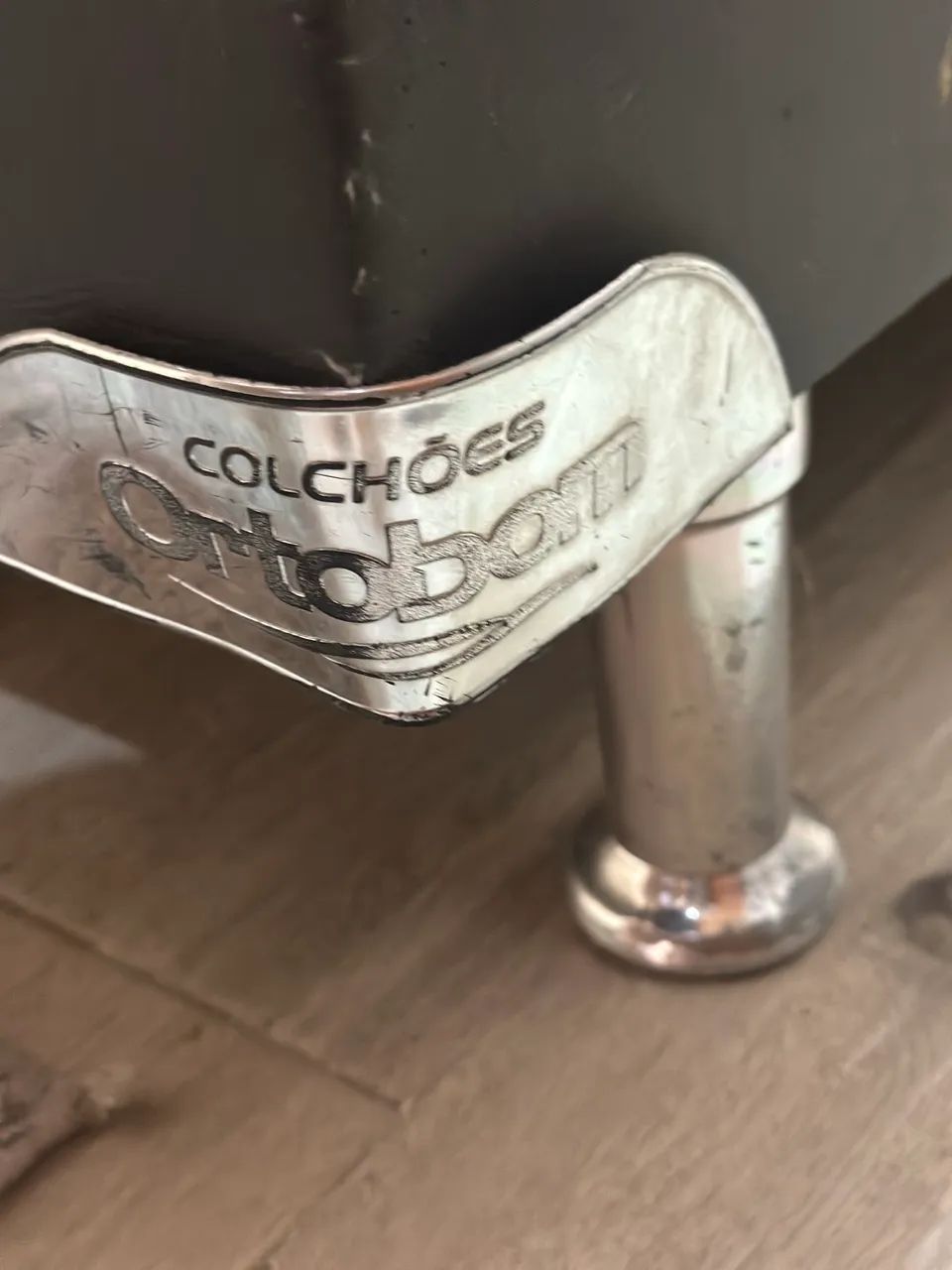 Cama super king com base e cabeceira baú - Foto 3