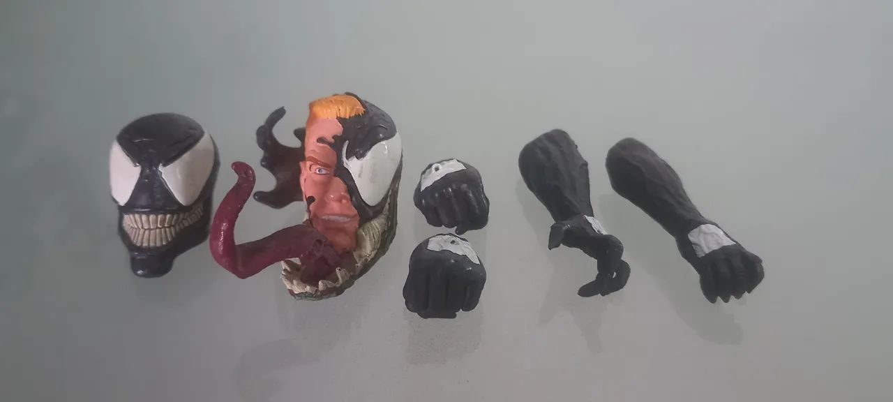 Venom Marvel select - Foto 3
