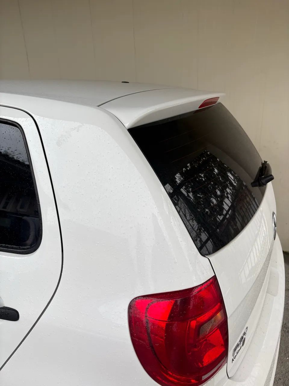 Volkswagen Fox 1.0 MI Total Flex 8V 5P 2014 - Foto 2
