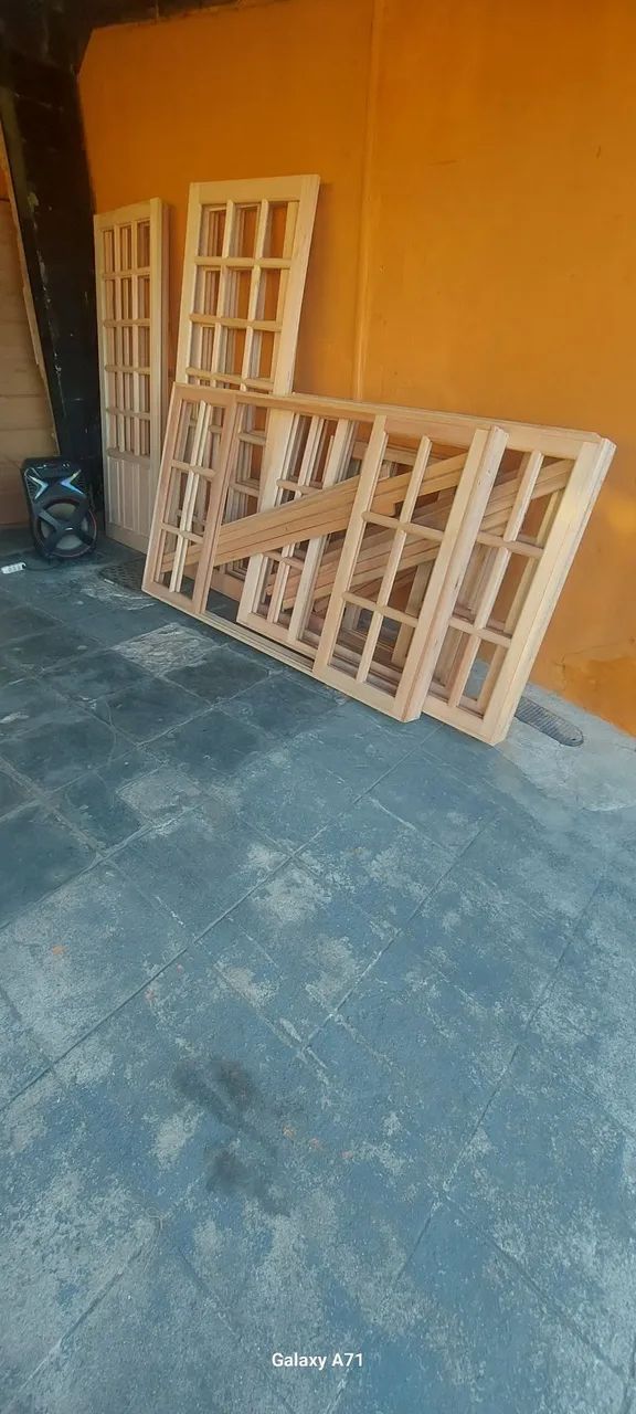 Janelas de madeira planeta portas e janelas de madeira á melhor! - Foto 4