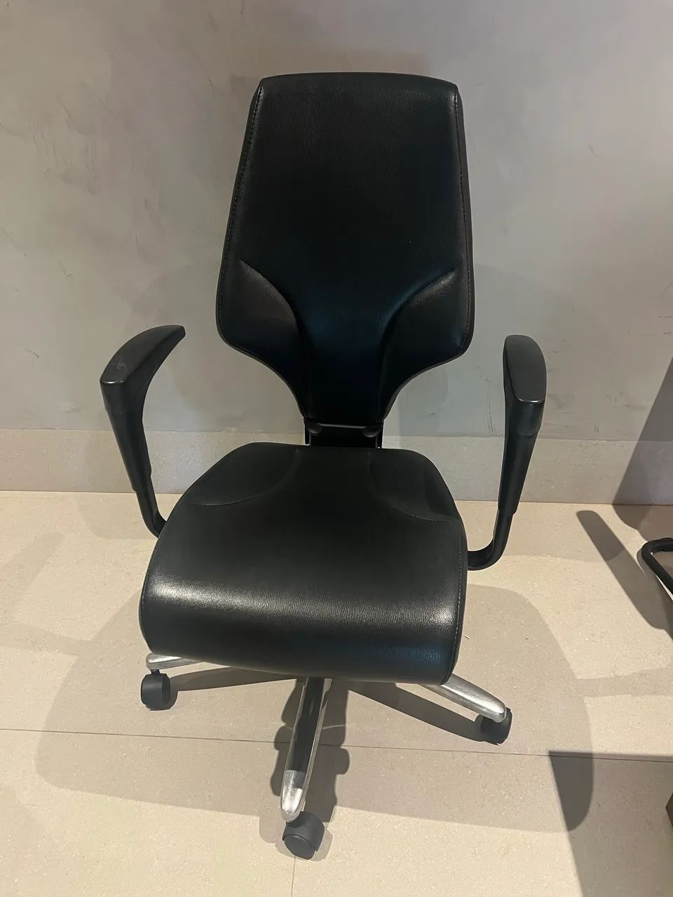 Cadeira presidente GIROFLEX excelente qualidade  - Foto 2