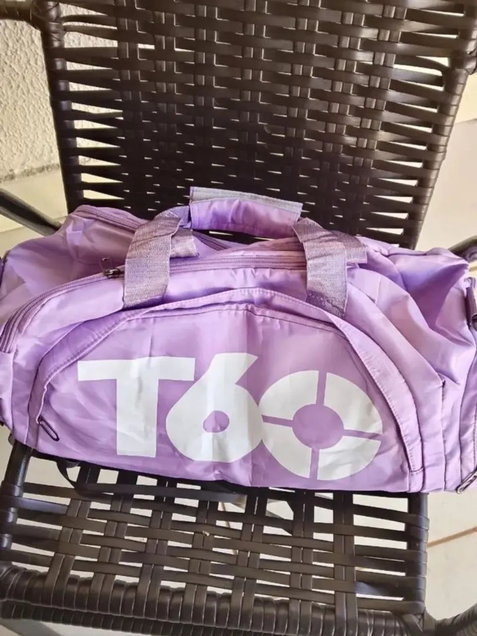 Mochila Esportiva T60 com Bolso para Tênis - Foto 4