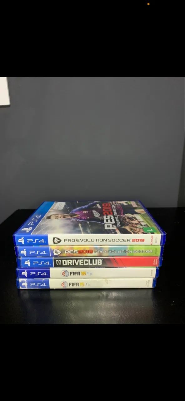 Ps4 completo com 10 jogos e 2 controles  - Foto 3