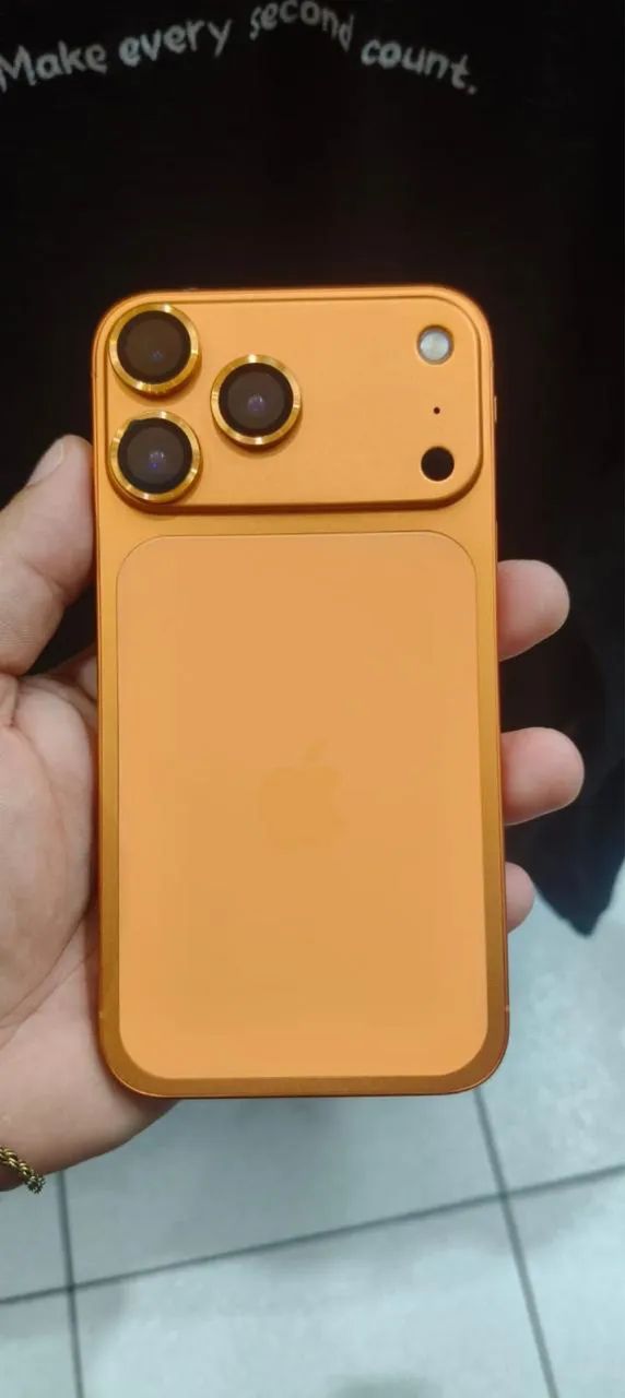 iPhone 11 128 gb na carcaça do 17 pro - Foto 3