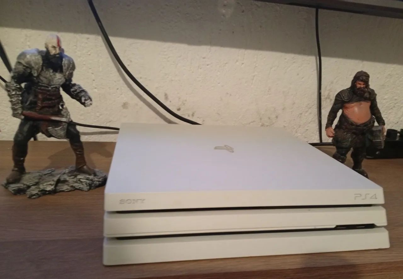 PS4 PRO 1 T - Foto 3