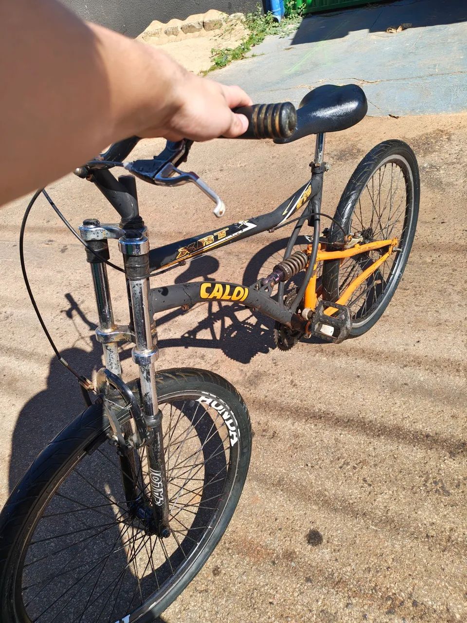 Bicicleta Aro 26 (Só pegar e andar)  - Foto 5