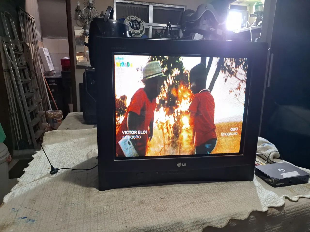 tv de tubo lG 20 polegadas  funcionando .sem controle remoto   - Foto 4