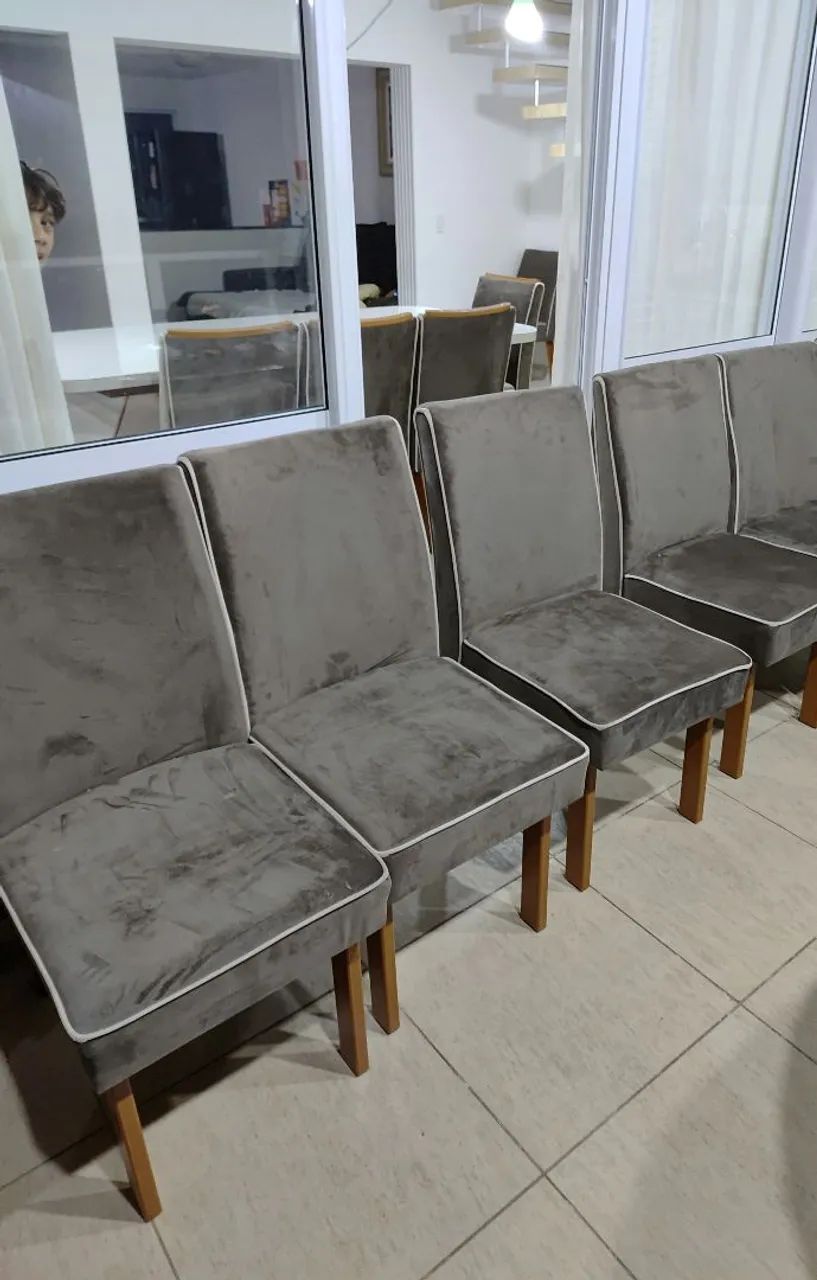 Vendo 4 cadeiras novas 300 cada