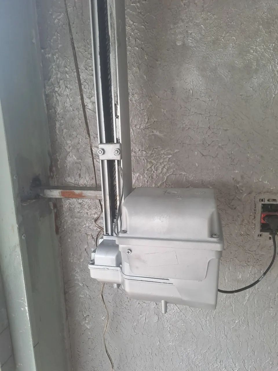 Manutenção em portão automático em geral  - Foto 3