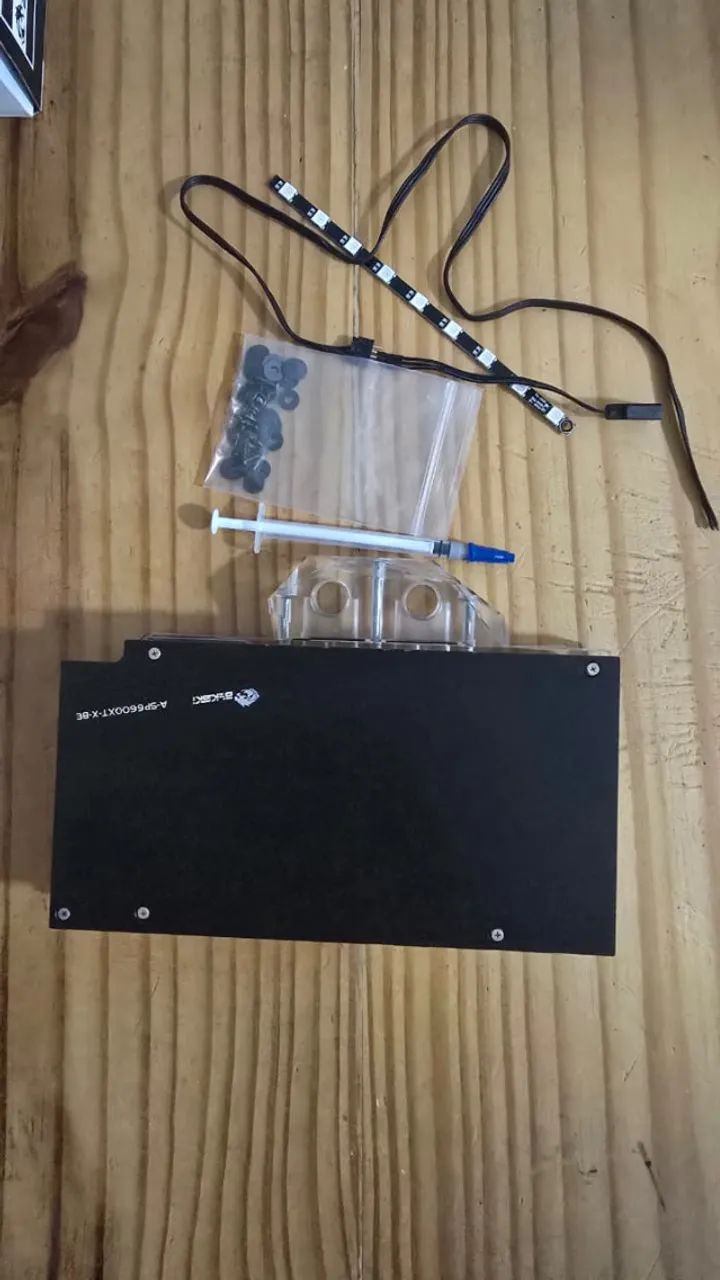 Waterblock GPU Bykski Sapphire RX 6600 XT A-RGB + Backplate - Foto 2