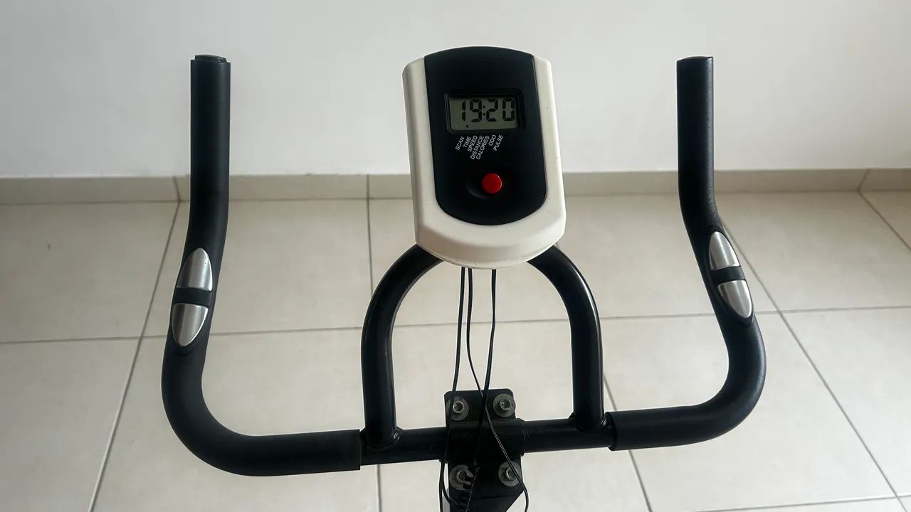 Bike Ergométrica Spinning com Roda de Inércia  - Foto 5