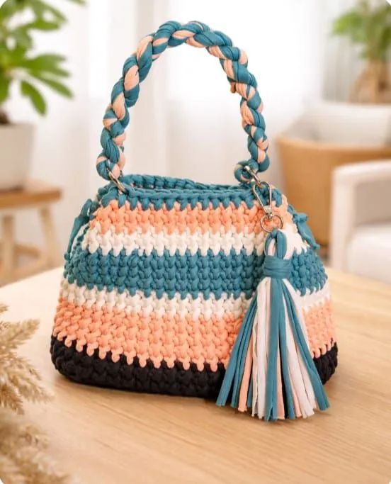 Bolsa em crochê 