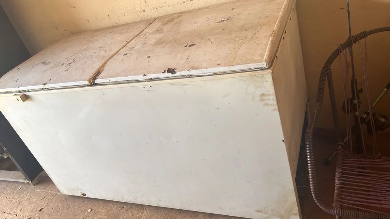 Vendo freezer vertical e horizontal e uma coifa  - Foto 5