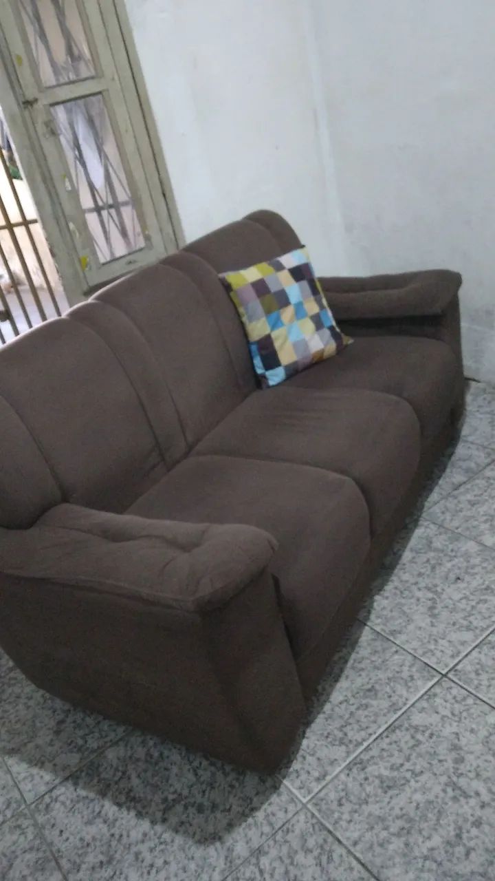 Velvet 3-Seater Sofa65573815409154120