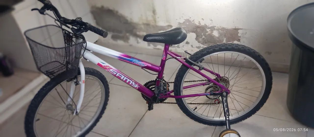 Bicicleta infantil menina