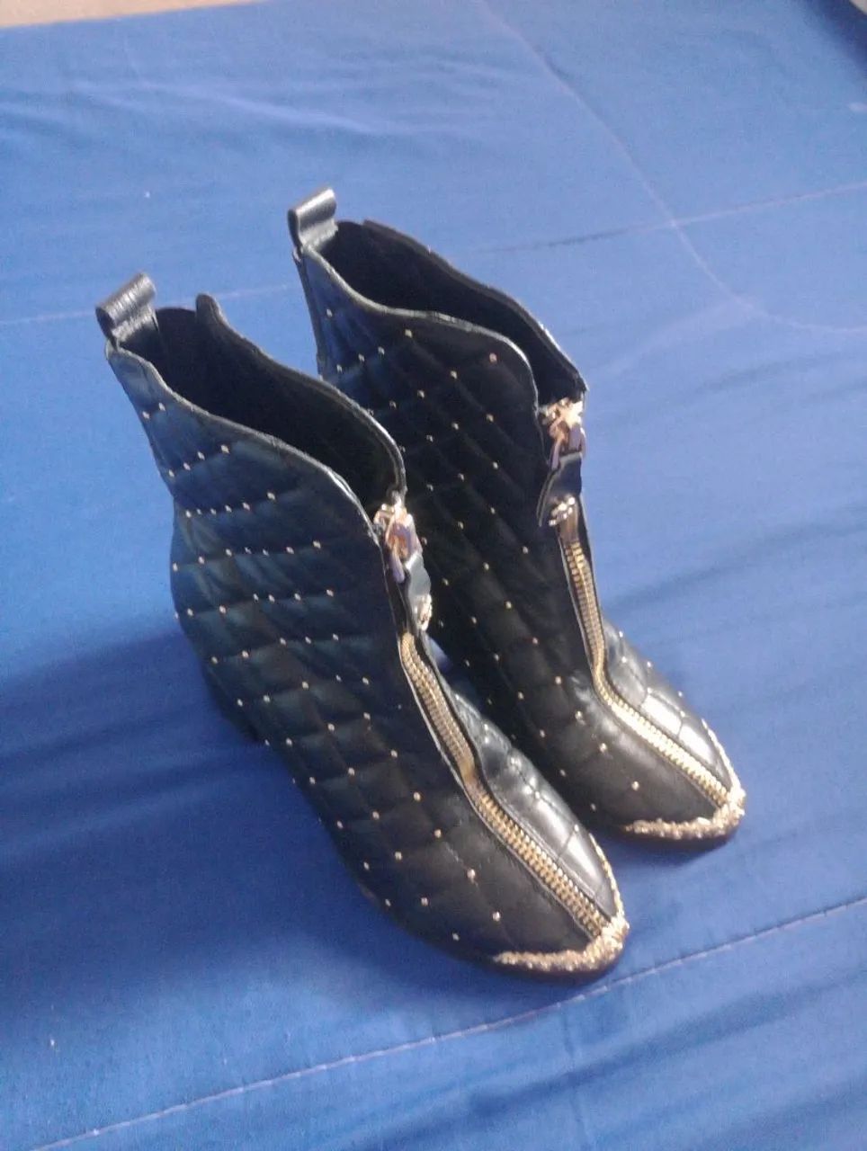 Bota Chanel impecável  - Foto 2