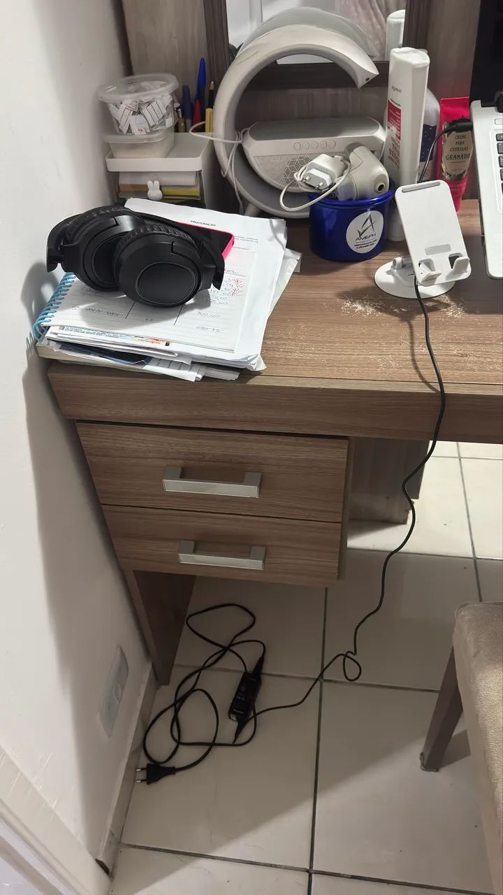 Vendo escrivaninha usada  - Foto 4