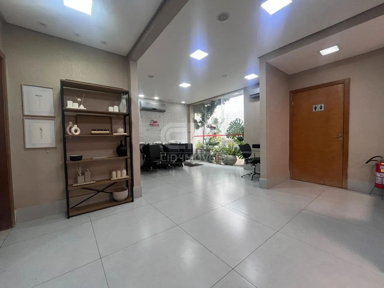 Sobrado Comercial com 3 Quartos (2 suítes) com Salão no Bairro Santa Rosa - Foto 3