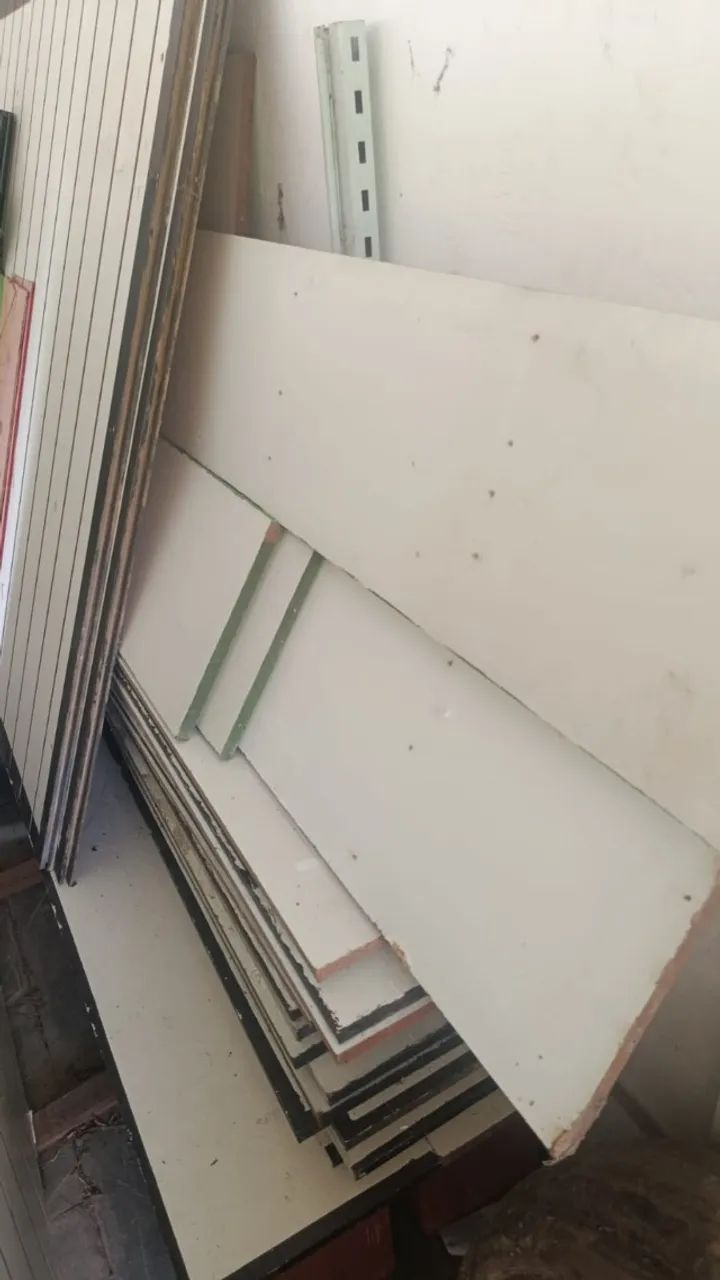 Prateleiras Mostruário Balcão e potes para comércio loja  - Foto 4