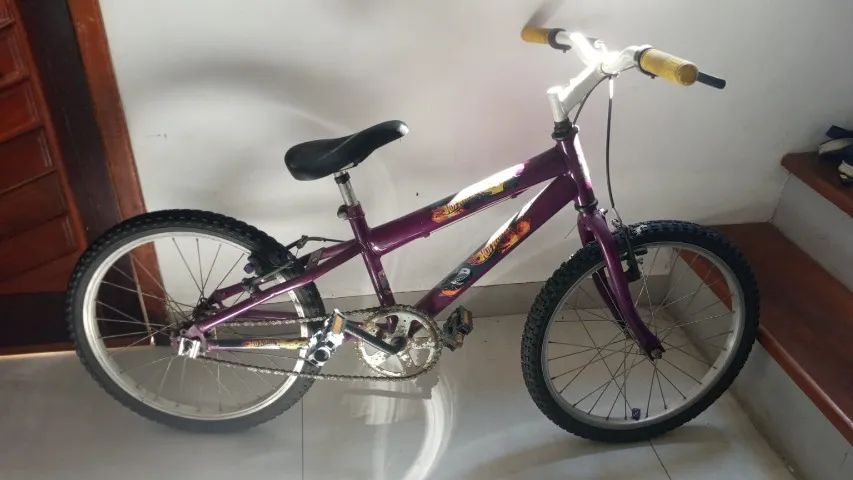 Bicicleta pequena Aro 20 - Foto 3