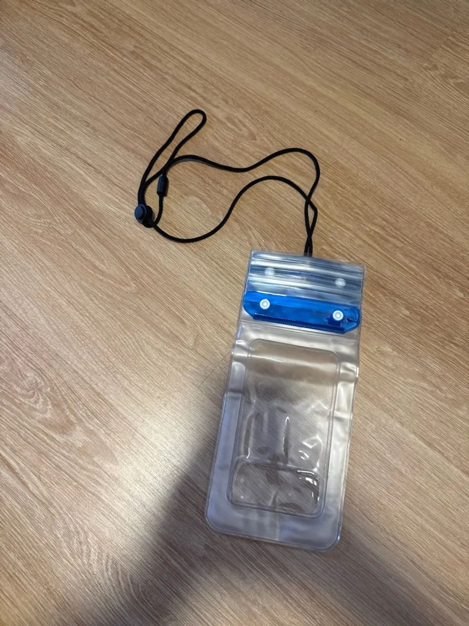 Capa universal impermeável à prova d'água para celular.  - Foto 2