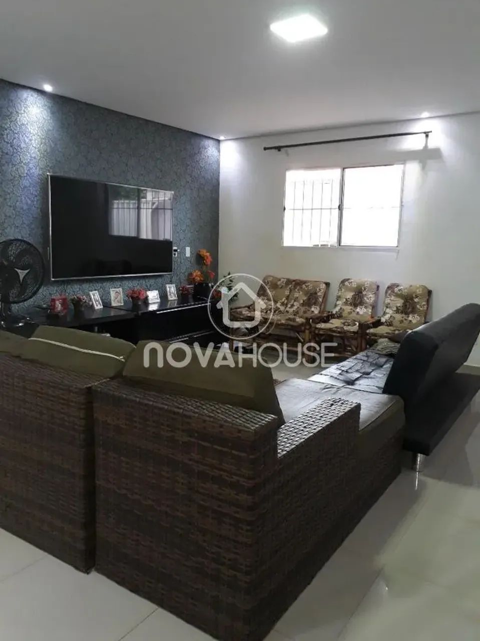 SOBRADO 230M², PRÓXIMO AV DO CPA