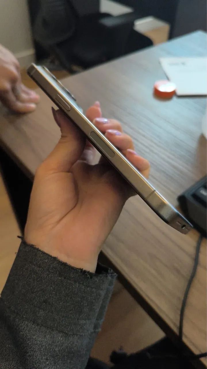Vendo iPhone 15 pro Max  - Foto 4