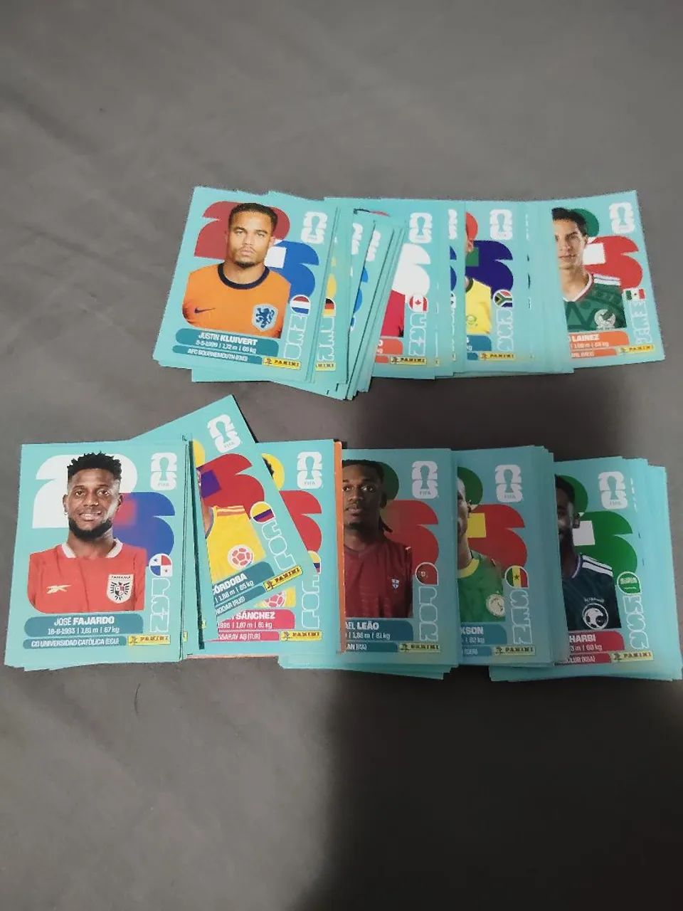 100 figurinhas da copa 26 por apenas R$50. - Foto 3
