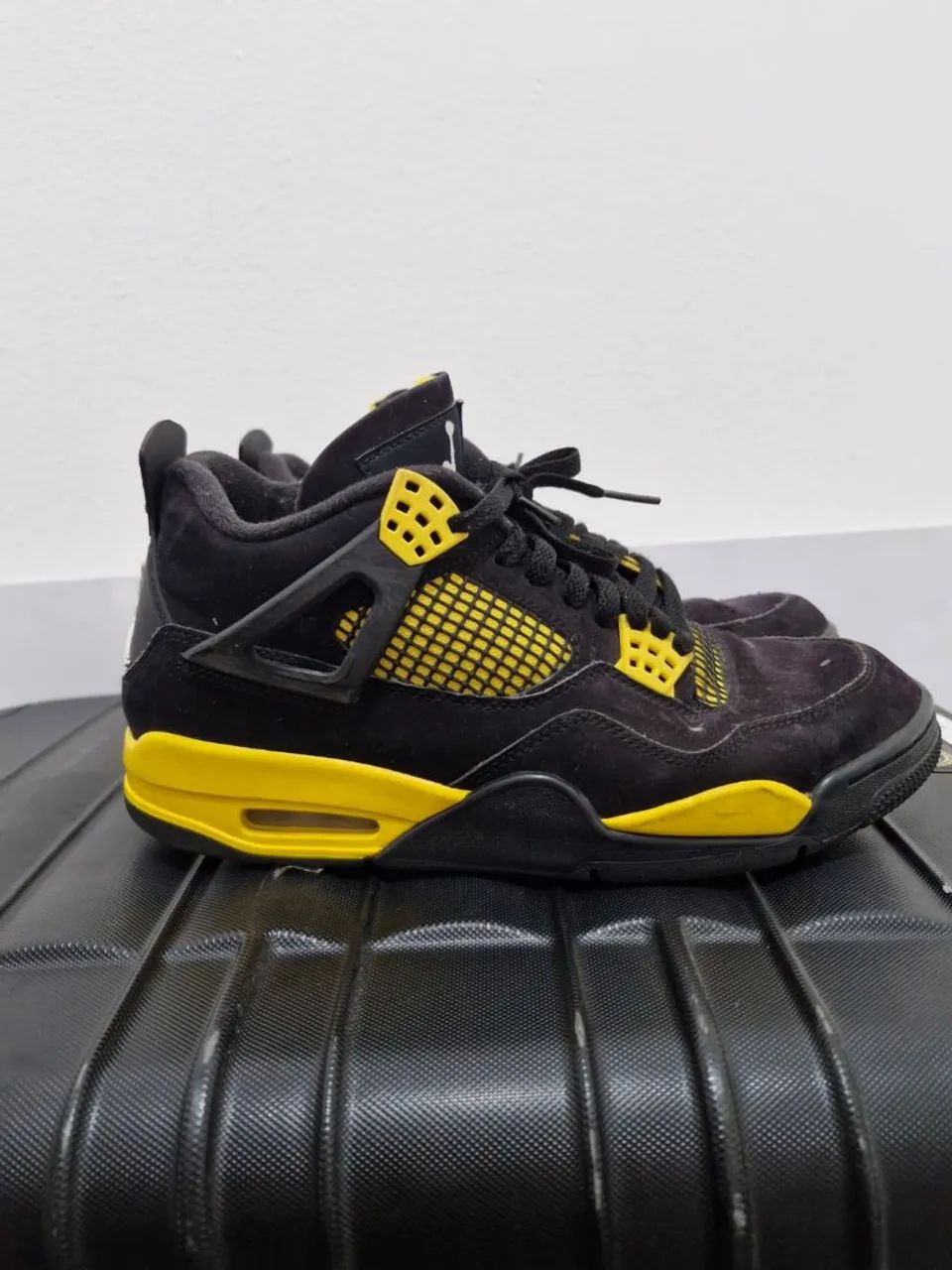 Air Jordan 4 Retro Thunder 2023 Original - Tam. 41- Usado