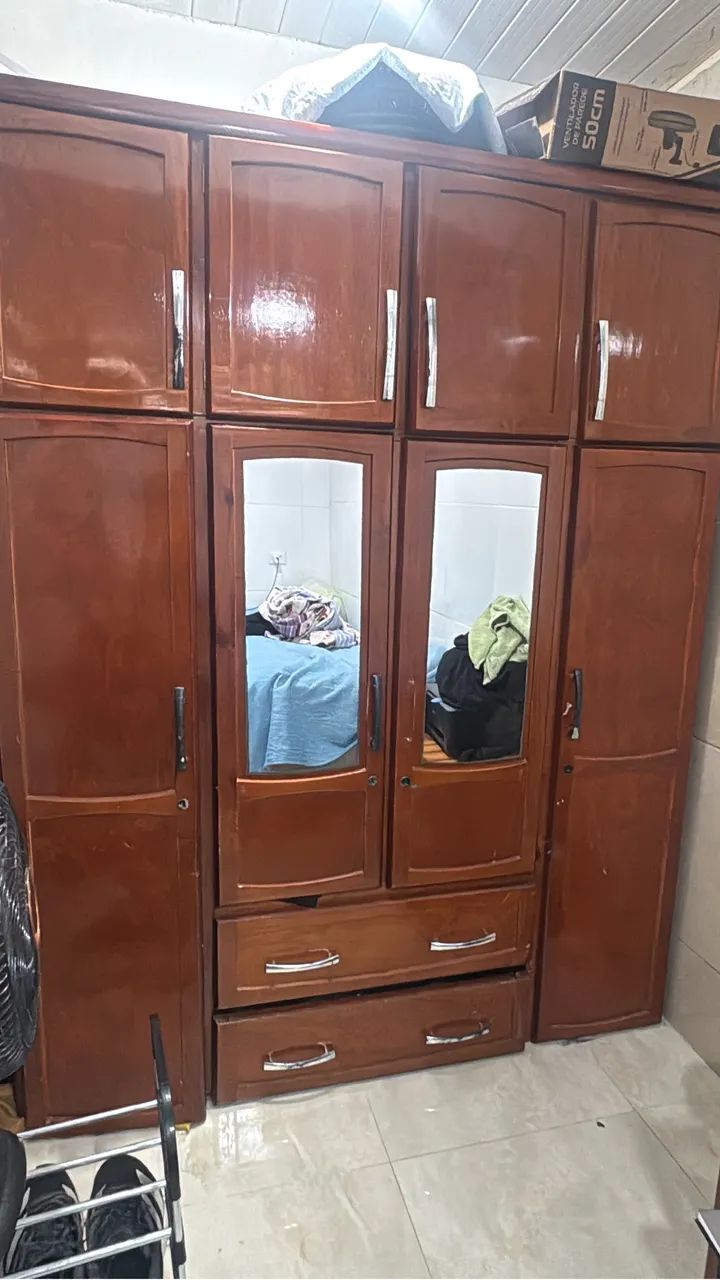 Guarda roupa de casal usado