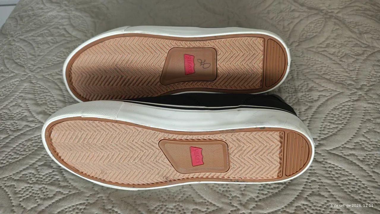 Vendo tênis Levis preto 41 novo - Foto 5
