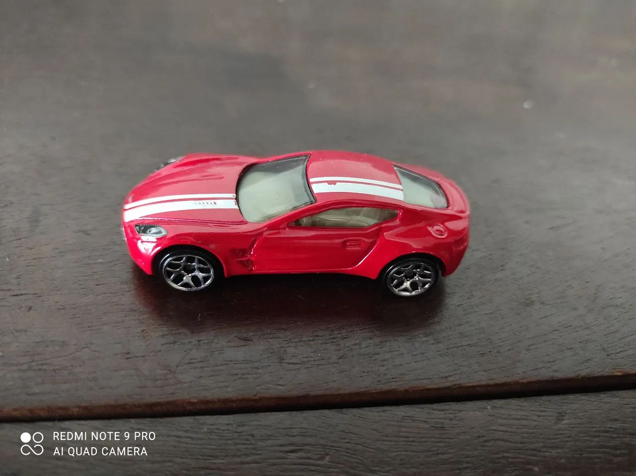 Hot Wheels Aston Martin One-77 2020 Hw Exotics  - Foto 4