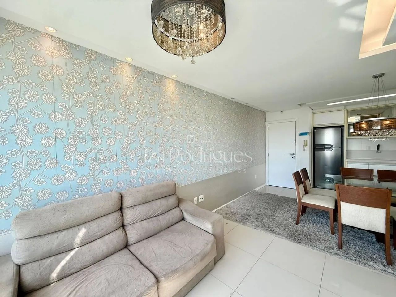 APTO 100% MOBILIADO | 2 QUARTOS | BARRA GARDEM | COMPLETO! - Foto 2