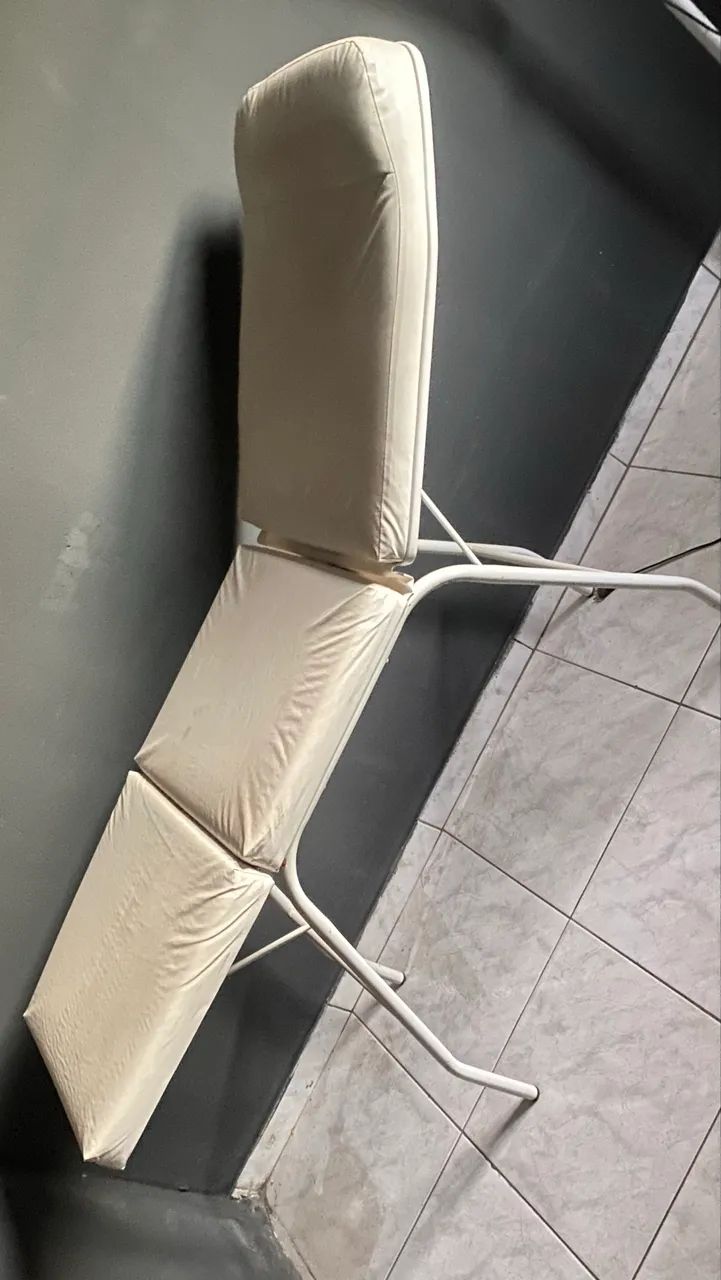 Vende se maca estética semi nova  - Foto 2