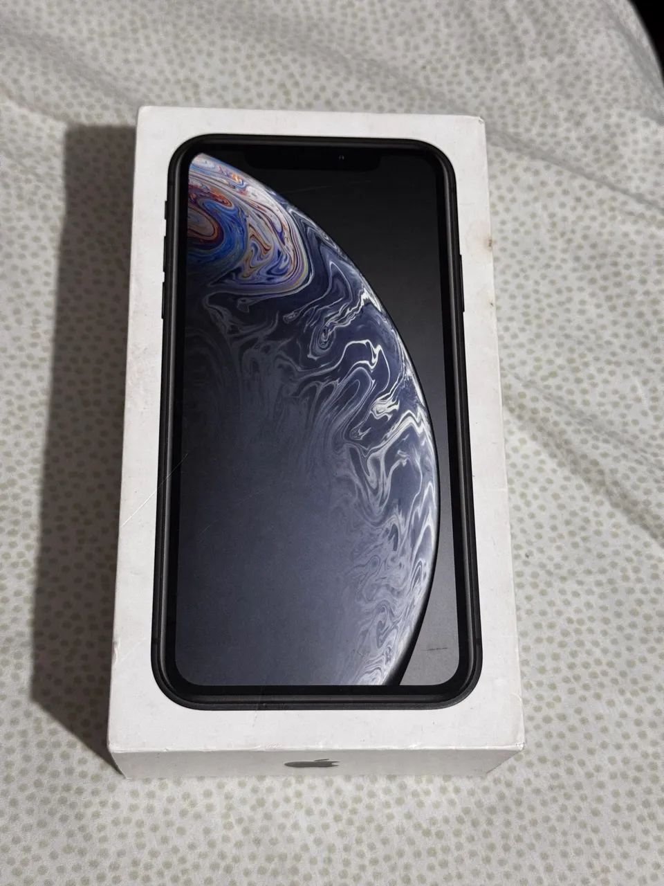 Vendo caixa do iPhone XR 64gb preto