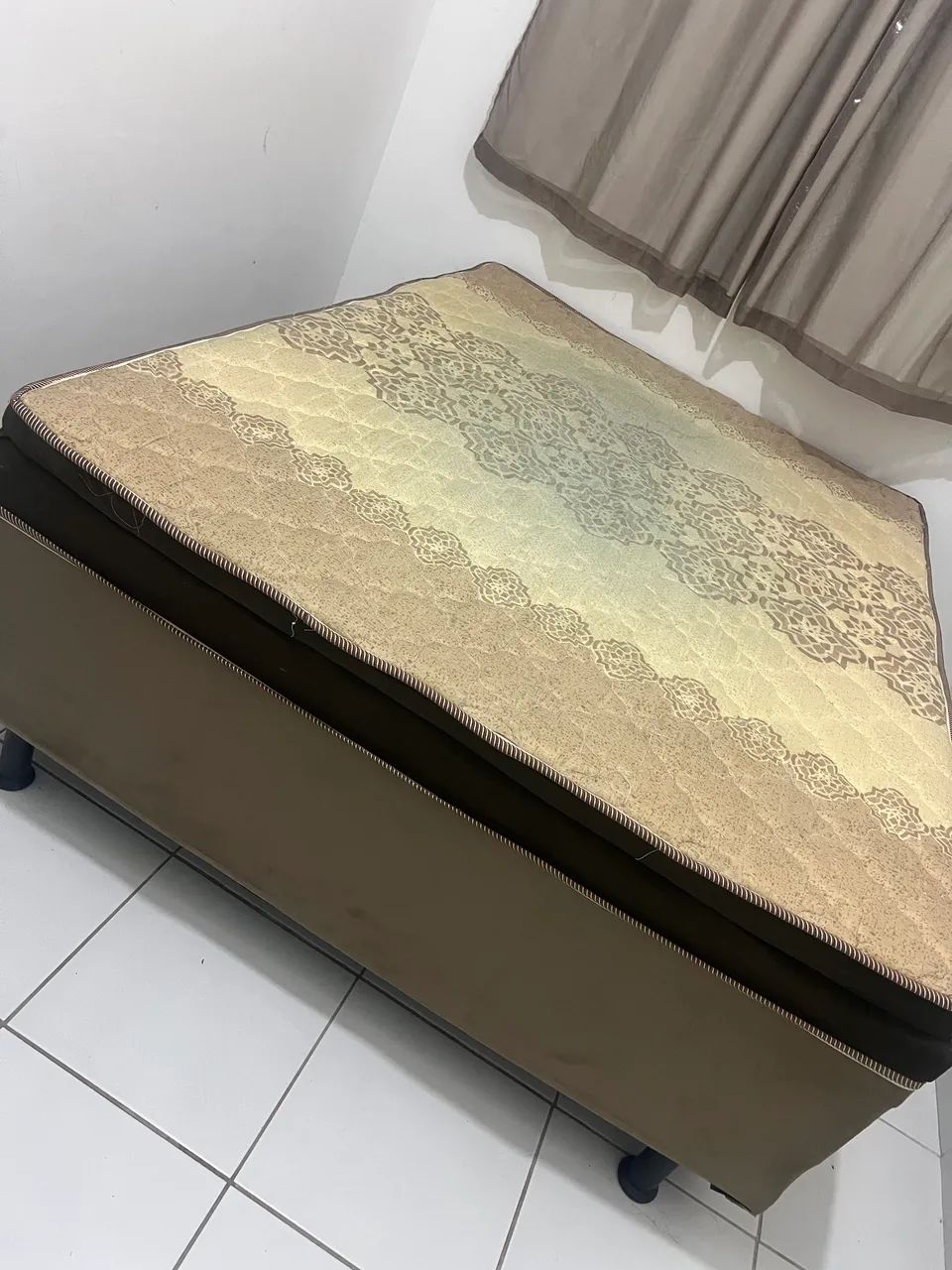 Cama box casal 