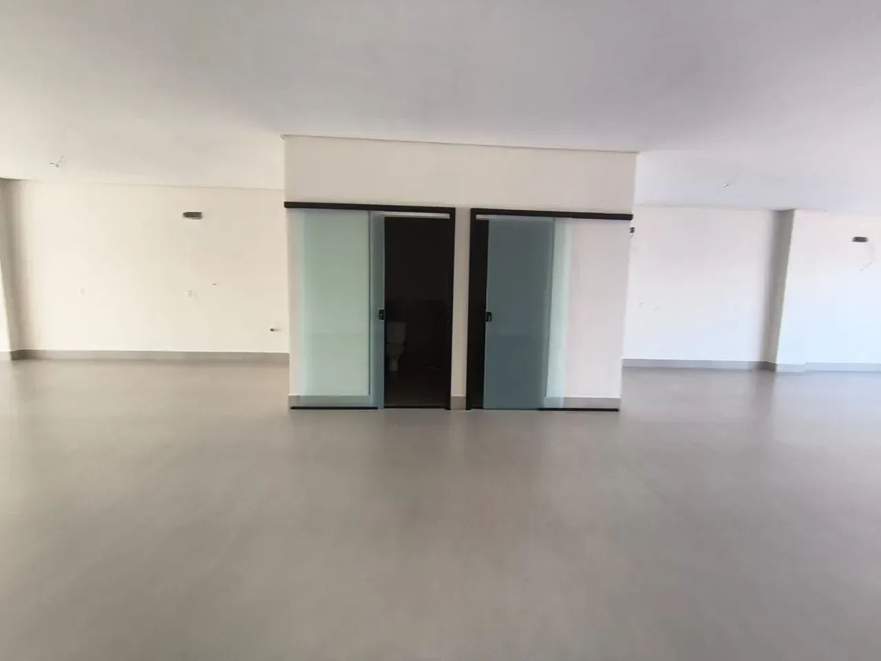Sala Comercial para Aluguel  Luzimangues - Foto 2