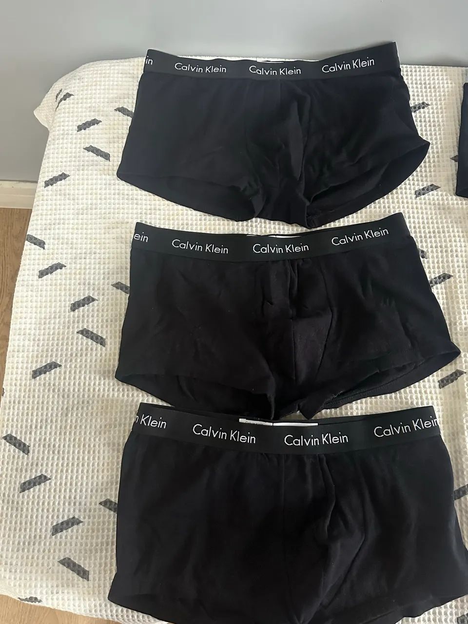 CUECA CALVIN KLEIN ORIGINAL PELA METADE DO PREÇO - Foto 3