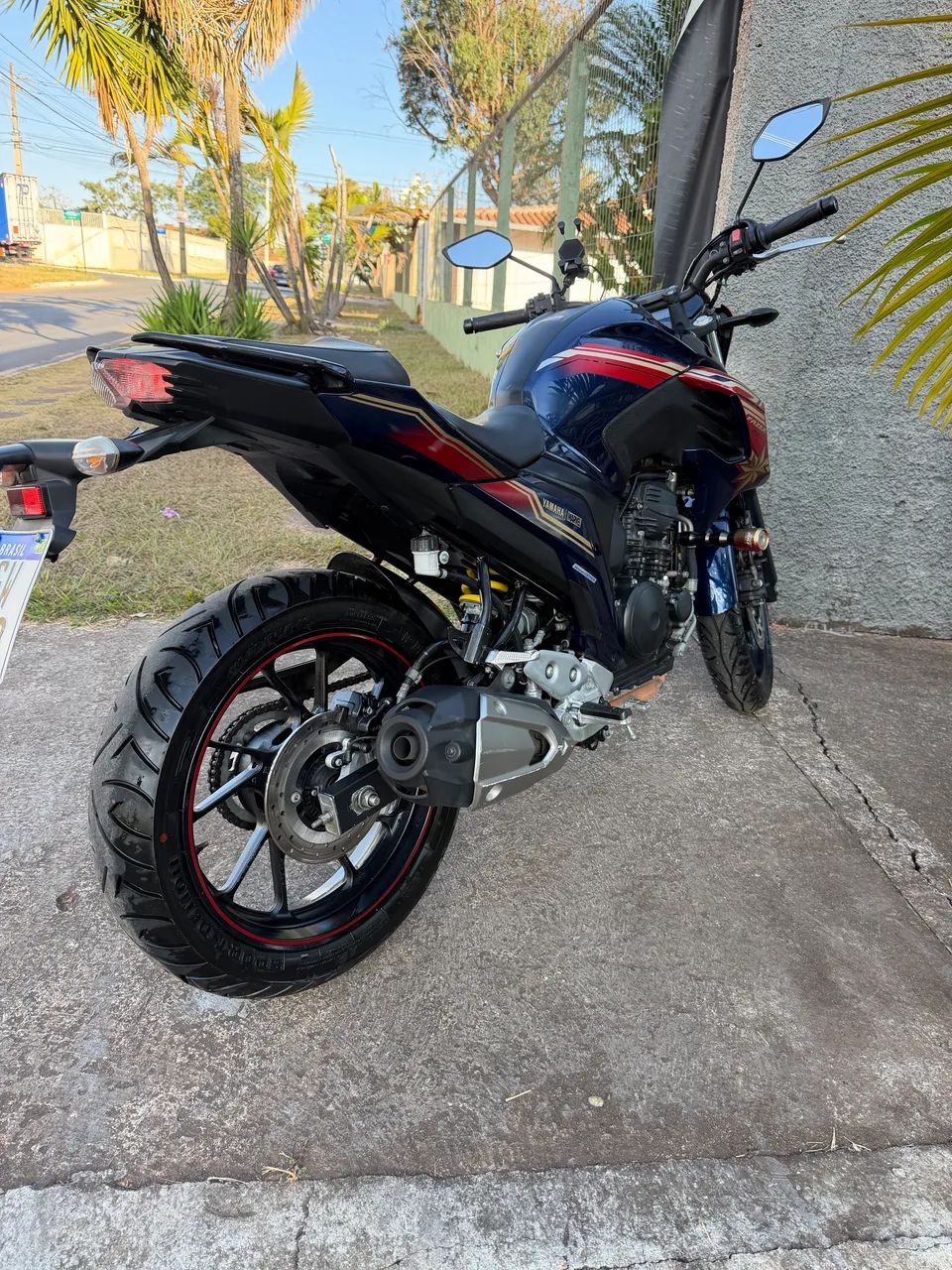 Edição limitada Yamaha Marvel - Foto 2