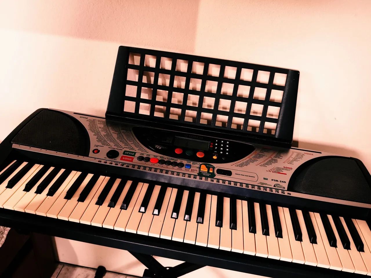 PIANO DIGITAL YAMAHA - Foto 2