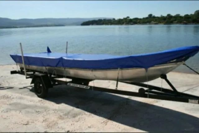 CAPOTA E CAPA PARA BARCOS E LANCHAS E CAIAQUES - Foto 3