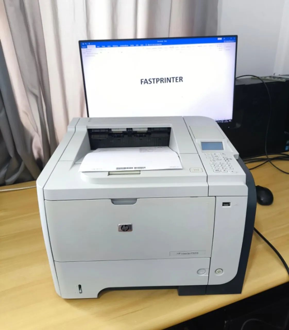 Impressora HP LaserJet P3015 monocromática - Foto 3