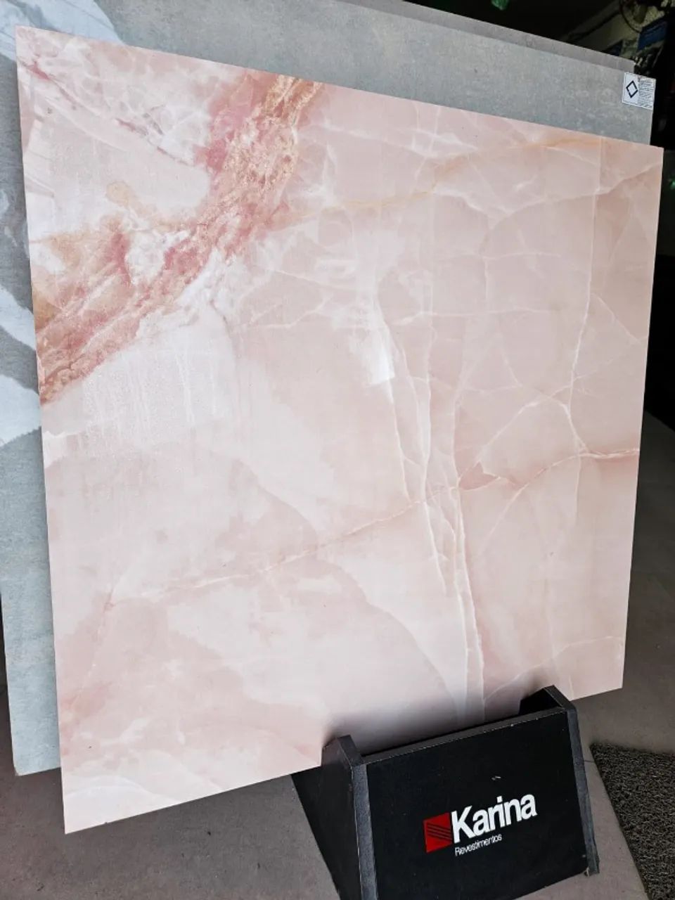 Piso Karina 74x74 Polido e Retificado Onix Pink - Foto 4