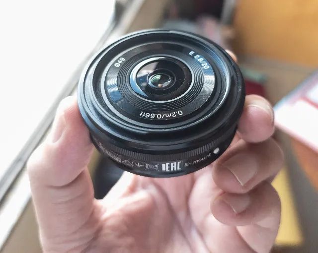 Lente Sony 20mm f2.8 e-mount (a6000 a6300 a6500) - Foto 5