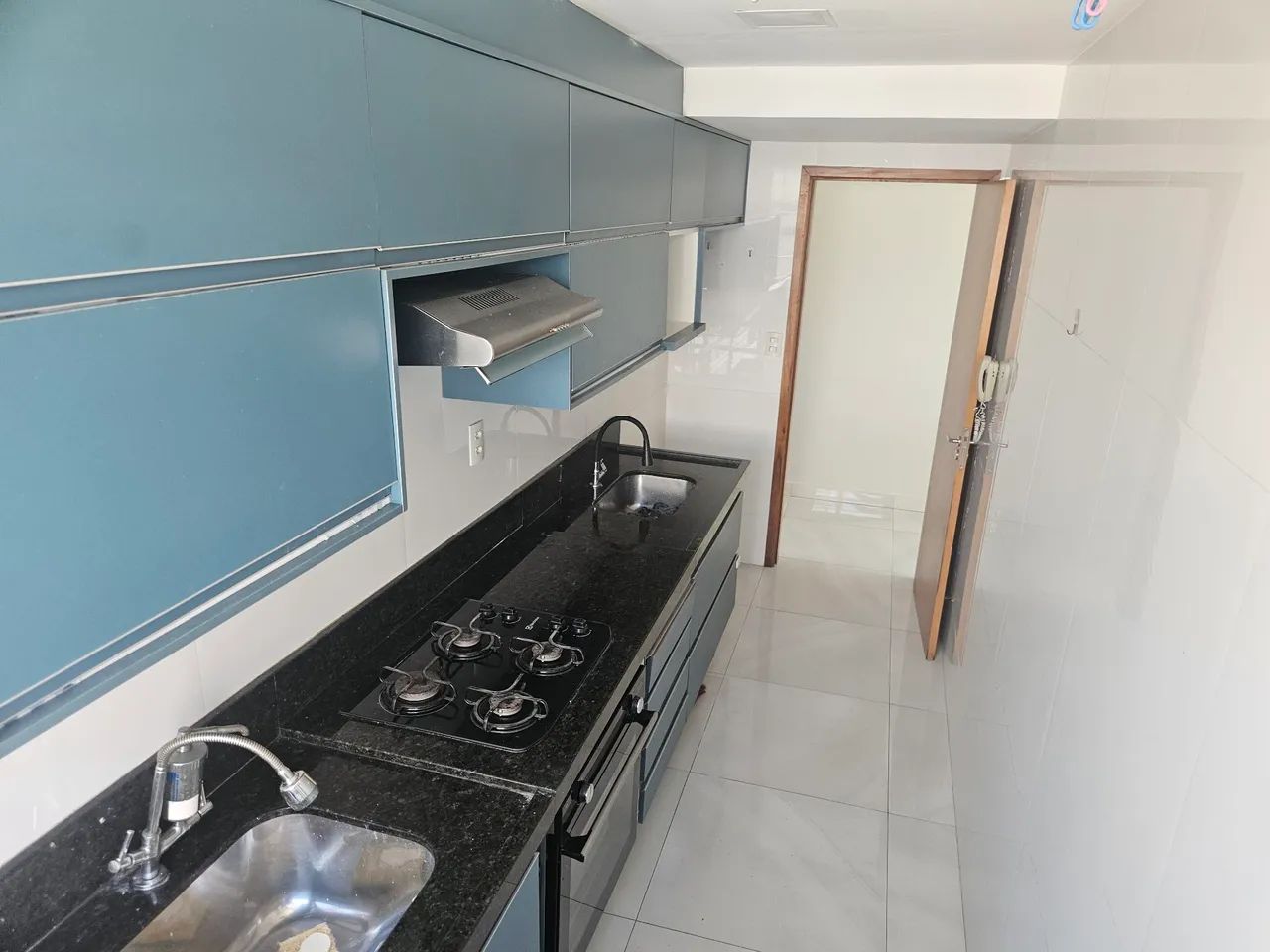 Aluga-se excelente apartamento de 2 quartos semimobiliado - Foto 3