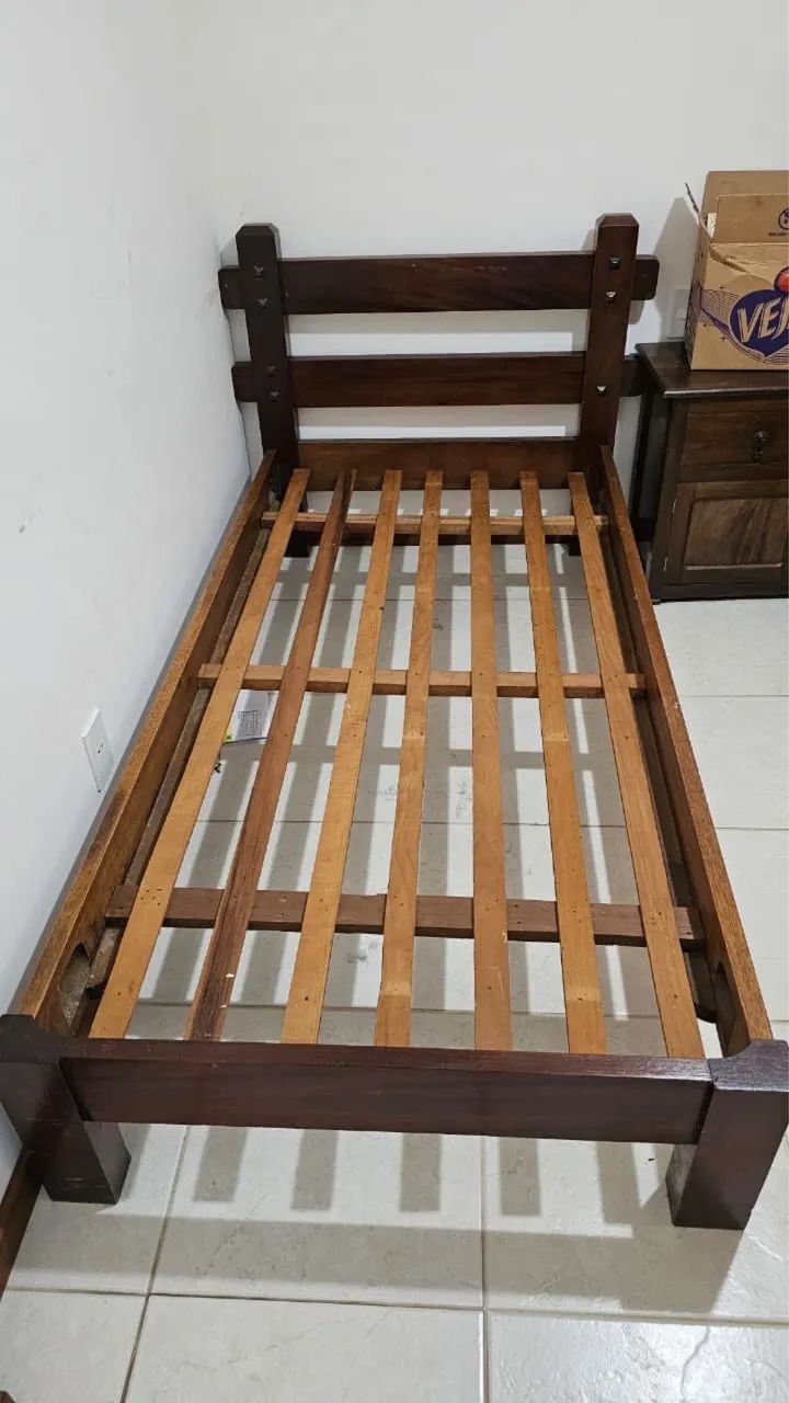 Cama Solteiro Madeira